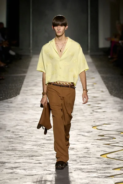 Look 41